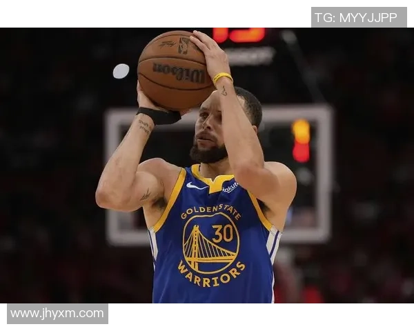 库里三分球总数突破四千大关再创历史新纪录成为第一人荣耀加身